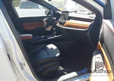 2024 Jeep Compass Limited 4X4 from USA, damaged, VIN 3C4NJDCN1RT156341